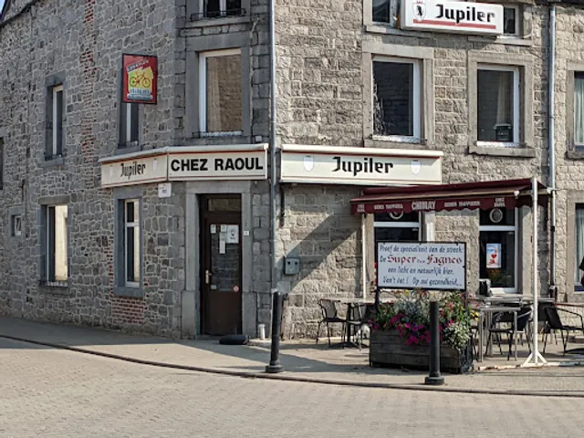 Cafe Chez Raoul by vinc