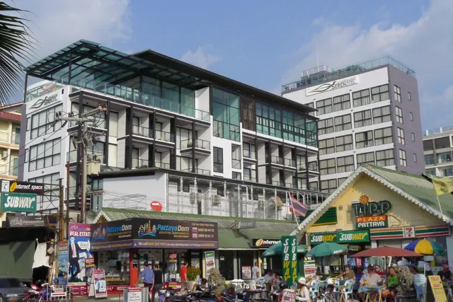 Serenotel Pattaya Beach Front