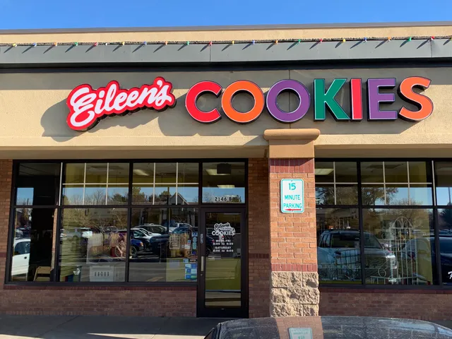 Eileen's Colossal Cookies