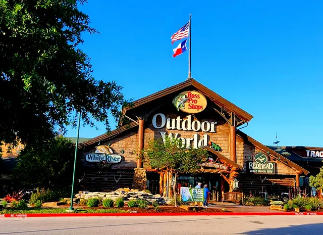 Bass Pro Shops