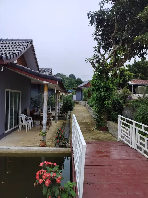 ลาภะ เกสท์เฮาส์ บ้านรักไทย