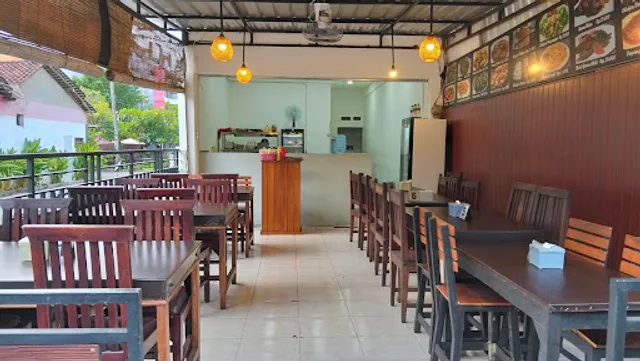 Warung Putra Fantaola