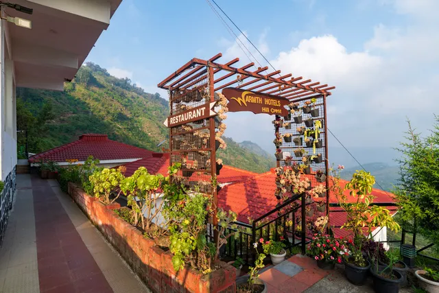 Warmth Hill Crest Resort