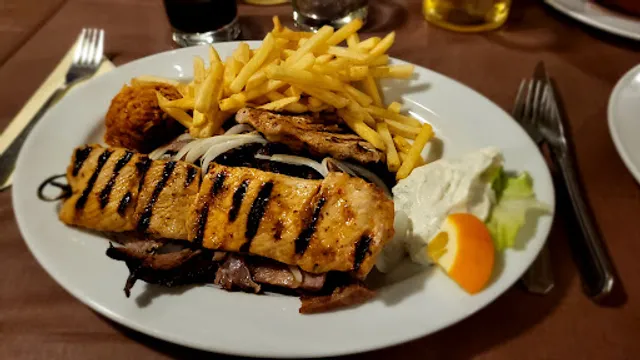 Bei Janis - Zur Kanne