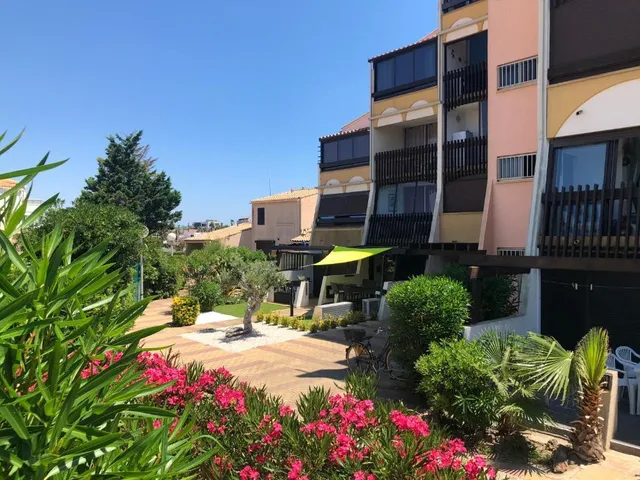 Naturiste Port soleil