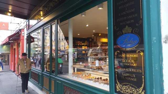 À la Mère de Famille