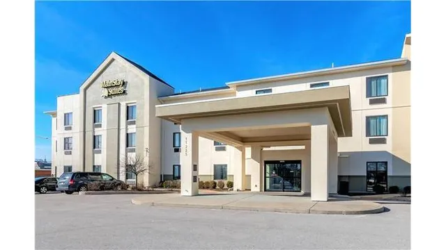 MainStay Suites St. Louis Airport