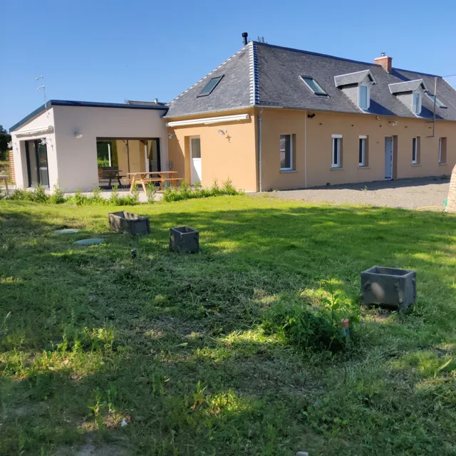 Gîte Les Cinq Rues - Location hébergement maison vacances PMR jacuzzi piscine au calme groupe MANCHE