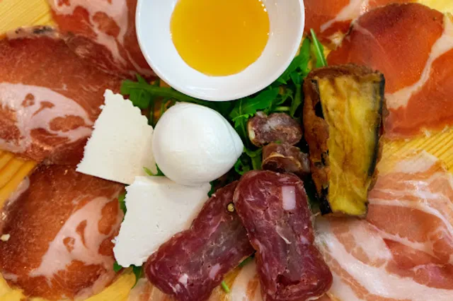 Black Moon steakhouse