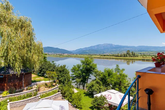 Motel Restaurant Blue River