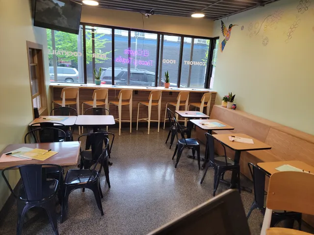 El coyote tacos y tequila