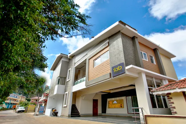 FabExpress SRJ Thaneesh Residency