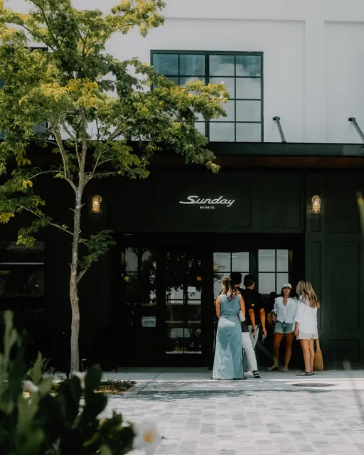 Sunday Motor Co. Cafe