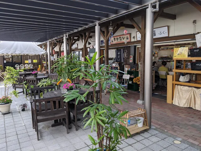 A market where you can interact with handmade goods.The Machiya.(Town Planning Gunchū Co., Ltd.)
