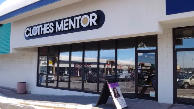Clothes Mentor Bloomington, IL