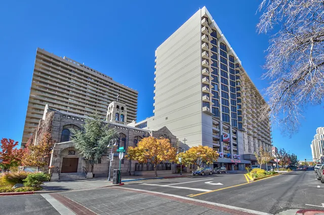 Plaza Resort Club Hotel