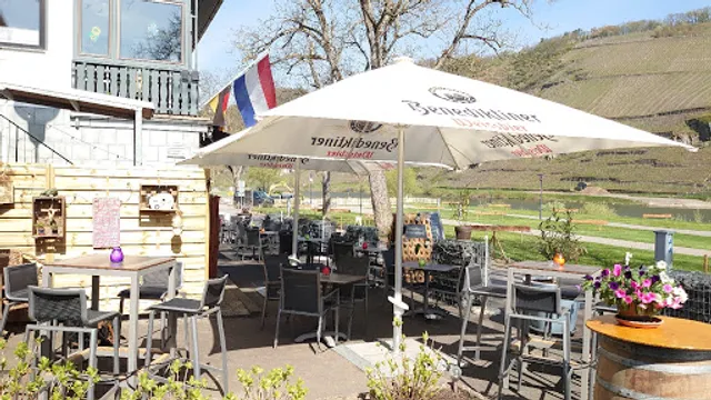 Welcome Food & Drinks