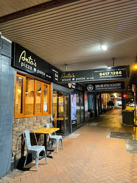 Antos Pizzeria & Pasta North Willoughby