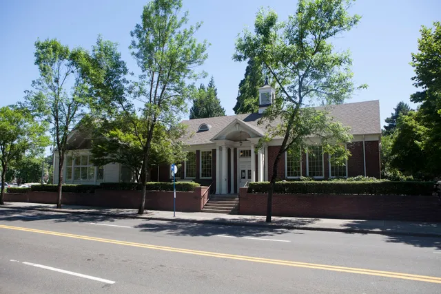 Multnomah County Library - Belmont