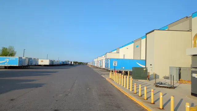 Amazon Fulfillment Center PIT2