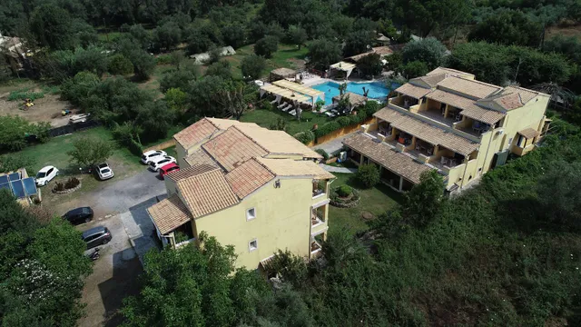 Spiti Nikos Apartments