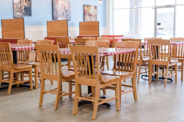 Lake Wylie Pizza and Italian Restaurant