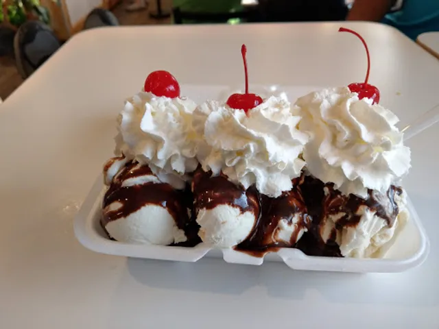 Sam’s Snoball Paradise LLC