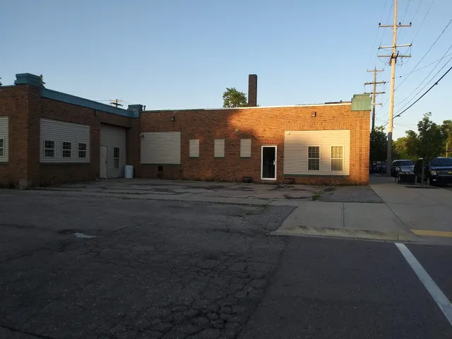 Lil Dusty Online Auctions