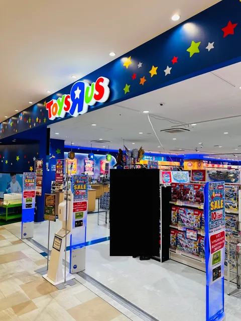 Toys”R”Us