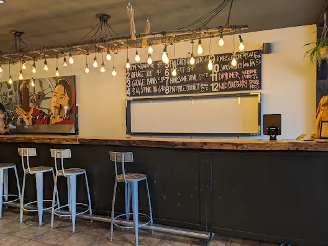 Roof Hound Brewing Co.