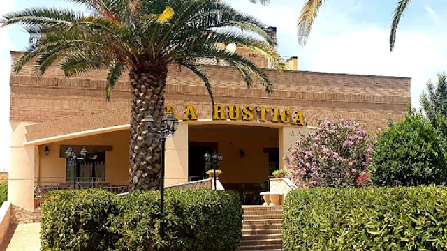 LA RUSTICA pizzeria & ristorante