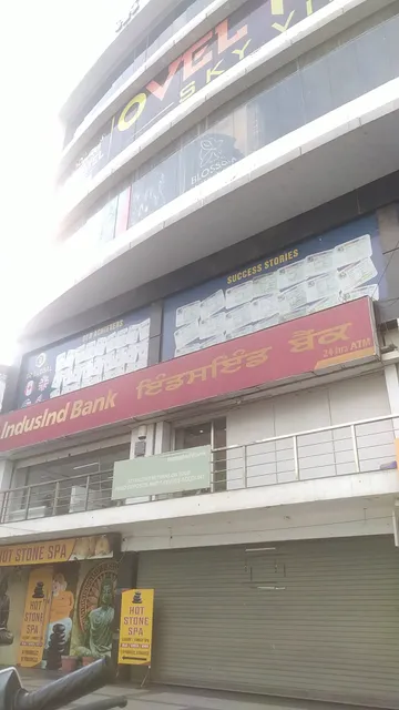 OVEL HOTEL (SKY VIEW)