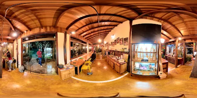 Restaurante e Café Vegetariano Coisas Da Drica - Espaço Místico loja souvenir coworking