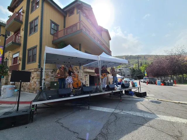 Park Silly Sunday Market