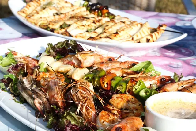 RIVER GARDEN Restaurant CAN-TURKEY Yatçılık