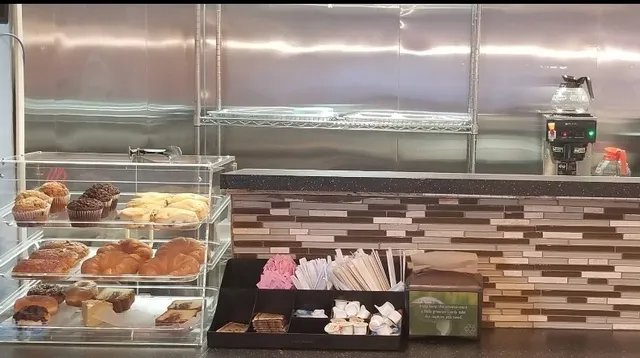 Gola Restaurant & Market