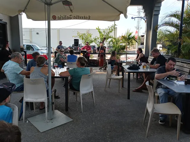 Independent Bar & Kitchen