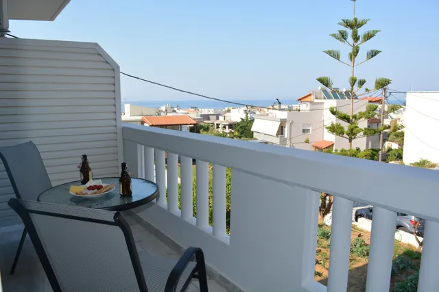 Thegaia Studios & Apartment