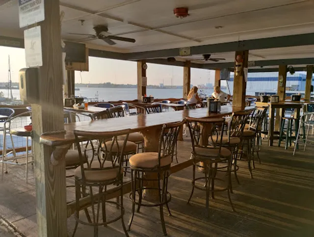 Marina Bar & Grill