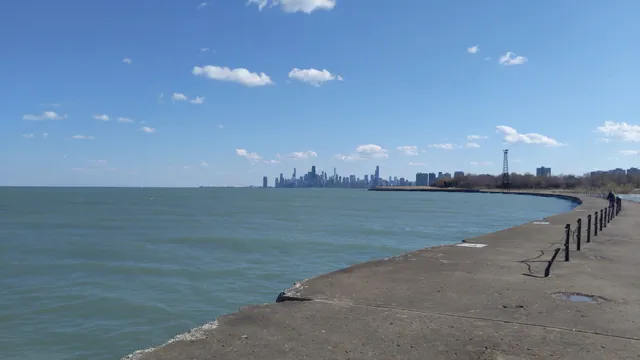 Montrose Harbor Beacon