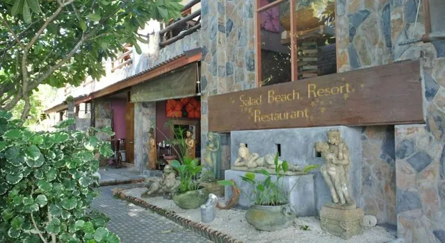 Salad Beach Resort