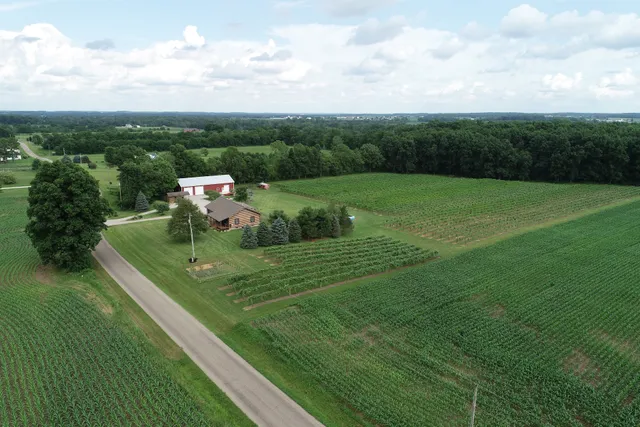 Dowalter Vineyards / KnoxView Farm Winery