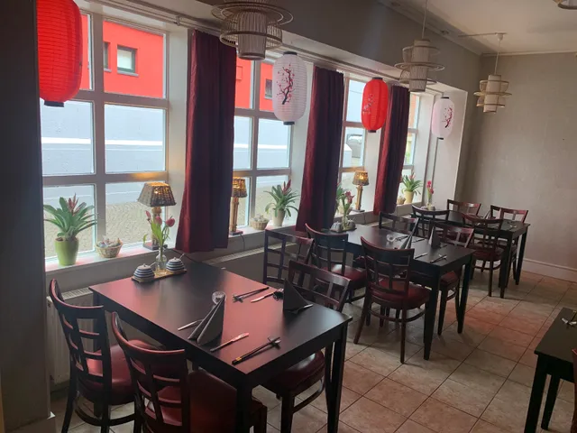 Mr.Trung Viet Cuisine - Sushi