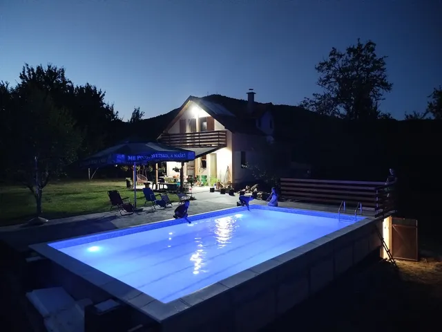 Domaćinstvo Mandić