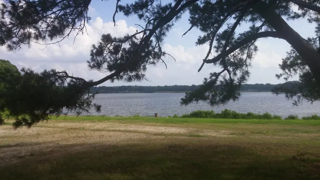 Sardis lake spillway camp grounds