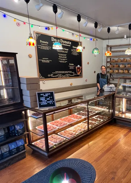 Deez Donutz - A Sourdough Bakehouse