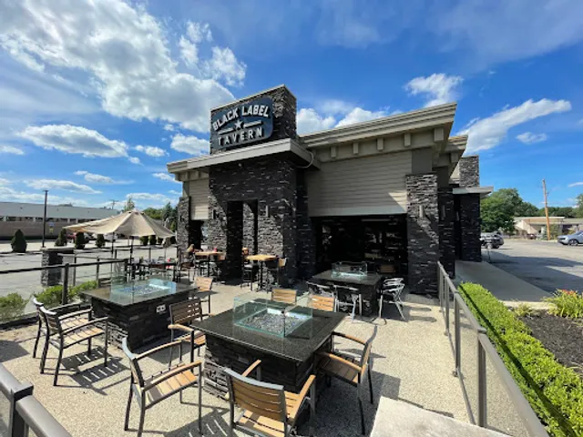 The Black Label Tavern Livonia