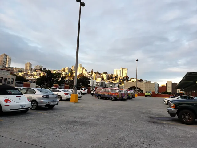 Northpoint Center Public Parking Garage