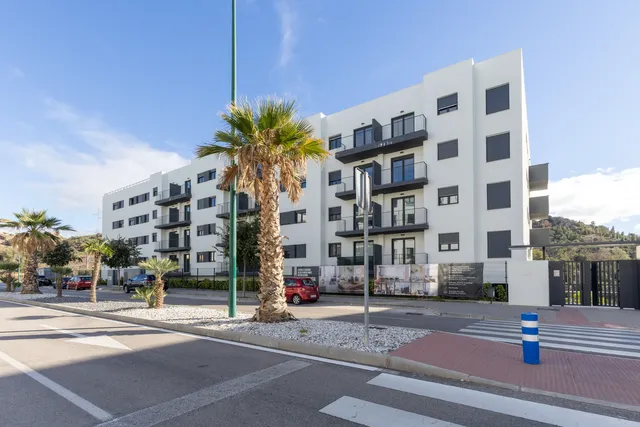 Be Casa Essential Málaga Monte