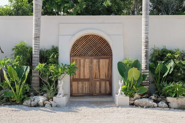 Anat Tantric Boutique Hotel